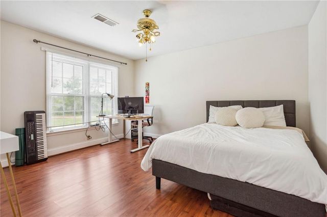 102 Holcomb Ferry Road, Roswell, GA 30076