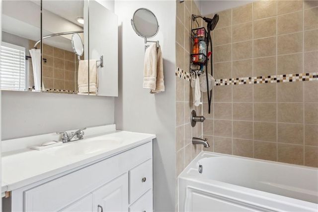 102 Holcomb Ferry Road, Roswell, GA 30076