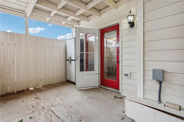 102 Holcomb Ferry Road, Roswell, GA 30076