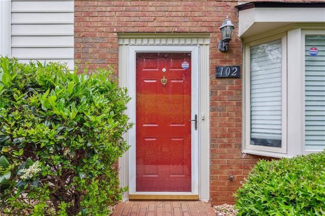 102 Holcomb Ferry Road, Roswell, GA 30076