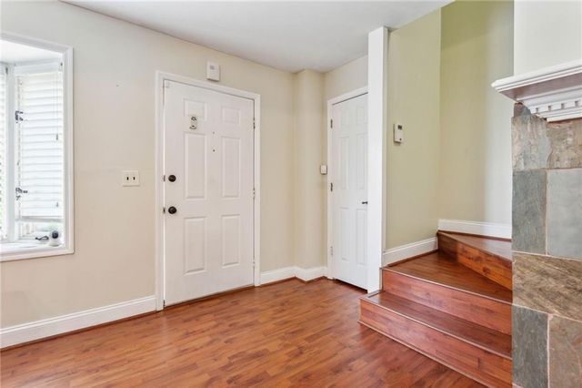 102 Holcomb Ferry Road, Roswell, GA 30076