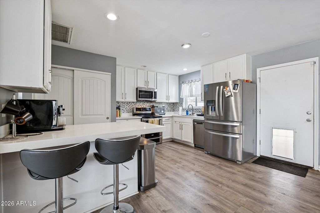 4908 E GRANADA Road, Phoenix, AZ 85008