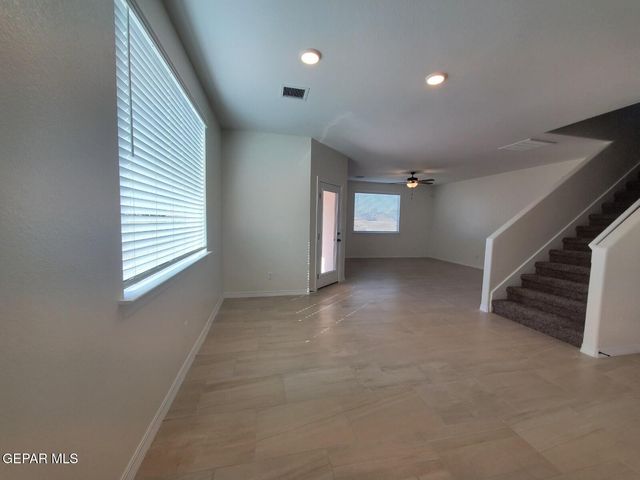 12745 Carefree Avenue, El Paso, TX 79928