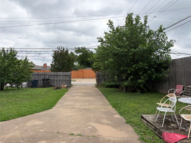 6301 Wheaton Drive, Fort Worth, TX 76133