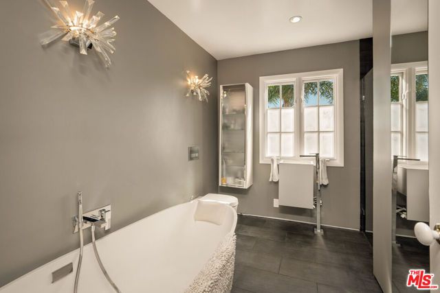 1019 26th Street, Santa Monica, CA 90403