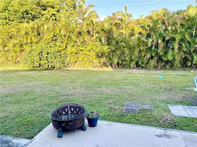1307 SW Santa Barbara PL, Cape Coral, FL 33991