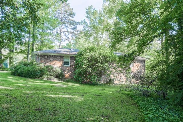 4236 Beaver Ruin NW Court, Lilburn, GA 30047