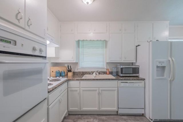 4236 Beaver Ruin NW Court, Lilburn, GA 30047