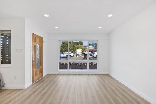 923 Kelvin Rd, El Sobrante, CA 94803