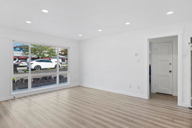 923 Kelvin Rd, El Sobrante, CA 94803