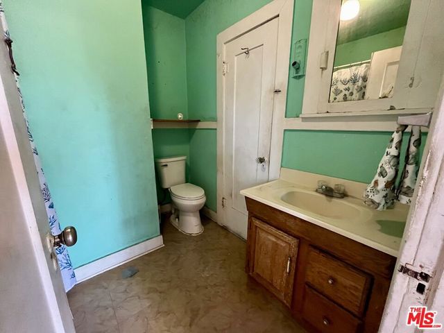 3463 Washington Street, Riverside, CA 92504