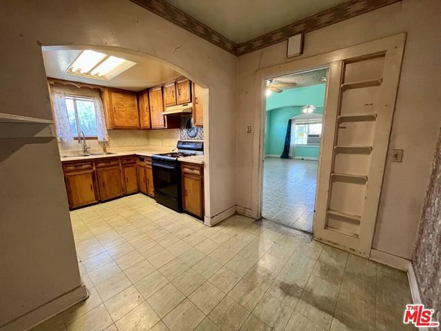 3463 Washington Street, Riverside, CA 92504