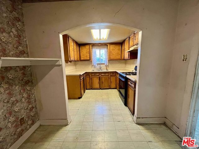 3463 Washington Street, Riverside, CA 92504