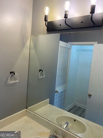384 Lakeridge Court, Riverdale, GA 30274
