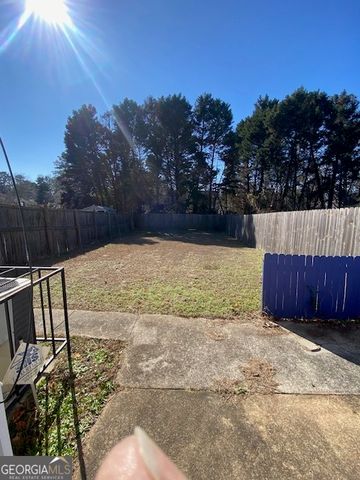 384 Lakeridge Court, Riverdale, GA 30274