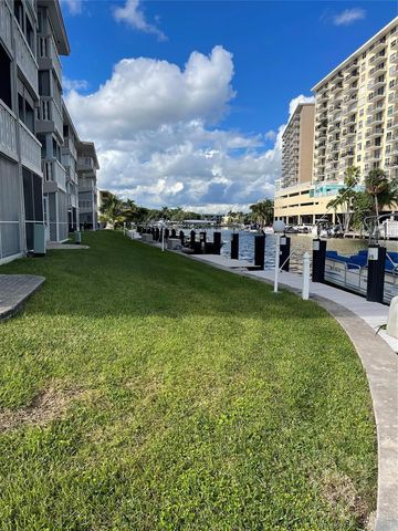 450 Paradise Isle Boulevard, Hallandale Beach, FL 33009