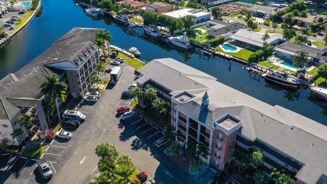 450 Paradise Isle Boulevard, Hallandale Beach, FL 33009