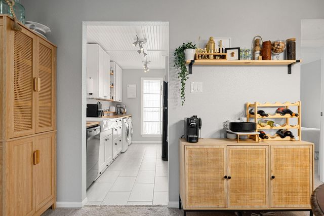 12550 Whittington Drive 811, Houston, TX 77077