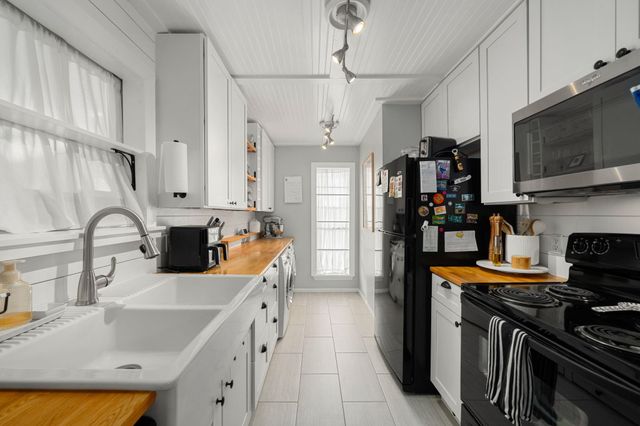 12550 Whittington Drive 811, Houston, TX 77077