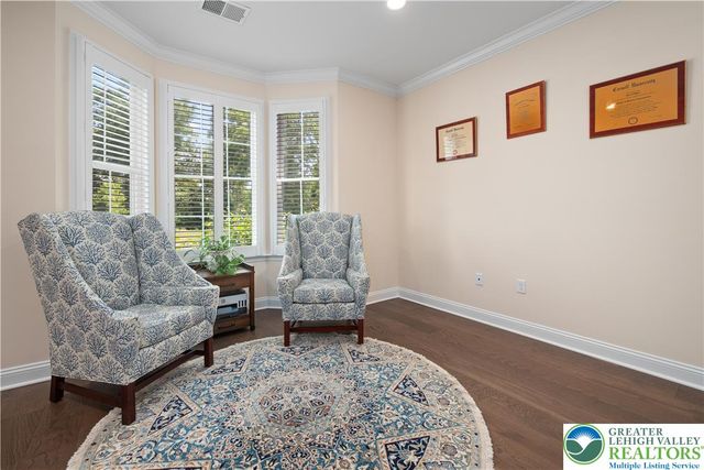 7733 Valor Drive, Springfield Twp, PA 18036