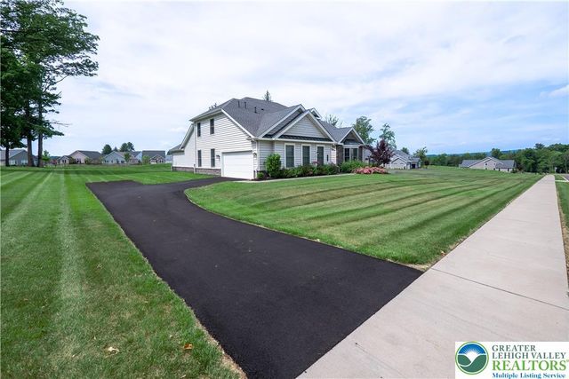7733 Valor Drive, Springfield Twp, PA 18036