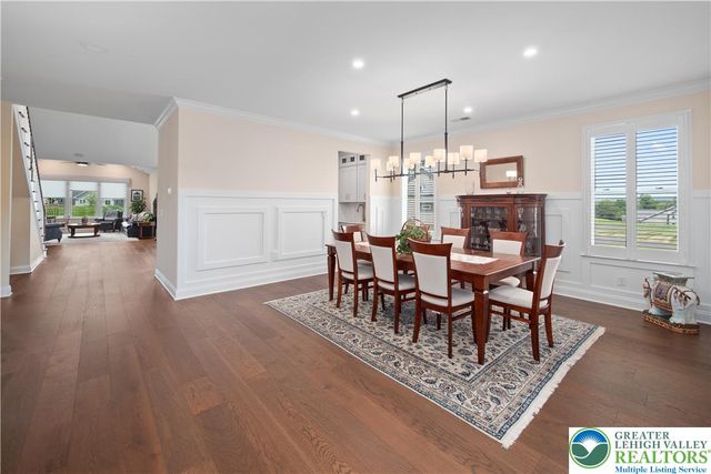 7733 Valor Drive, Springfield Twp, PA 18036