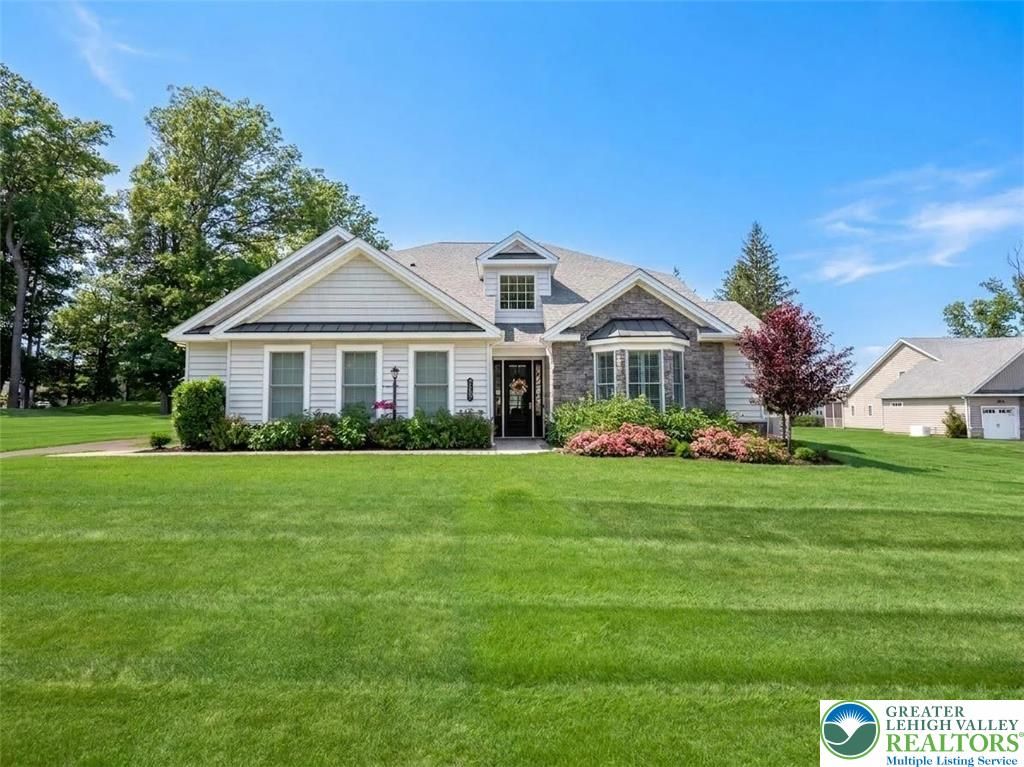 7733 Valor Drive, Springfield Twp, PA 18036