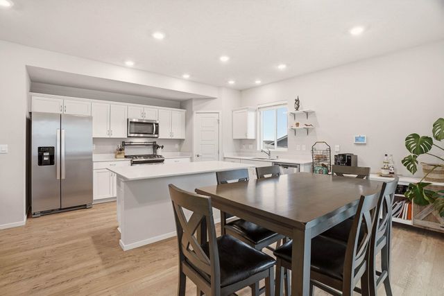 8218 S Allora Rd, Cheney, WA 99004