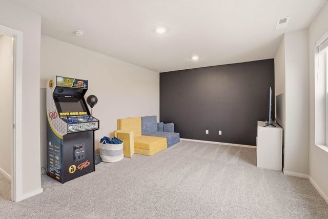 8218 S Allora Rd, Cheney, WA 99004