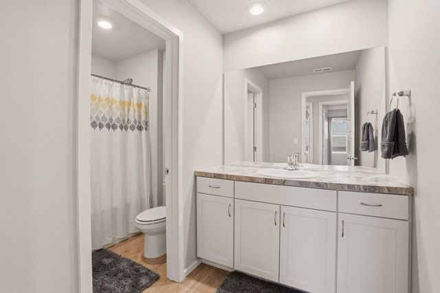 8218 S Allora Rd, Cheney, WA 99004