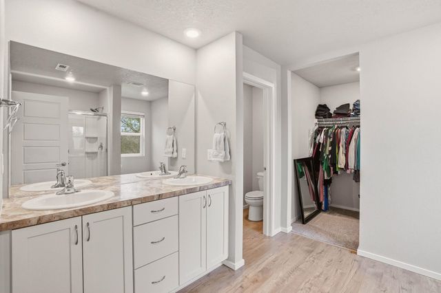 8218 S Allora Rd, Cheney, WA 99004