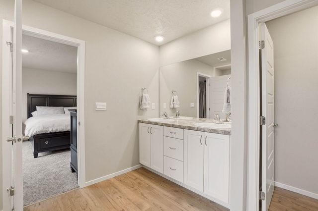 8218 S Allora Rd, Cheney, WA 99004