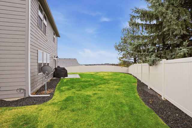 8218 S Allora Rd, Cheney, WA 99004