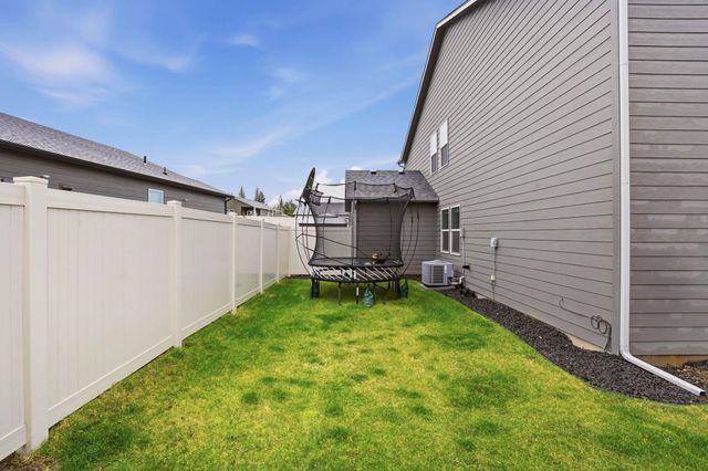 8218 S Allora Rd, Cheney, WA 99004