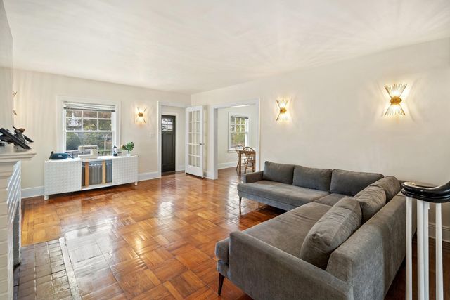 401 CONRAD RD, Englewood, NJ 07631