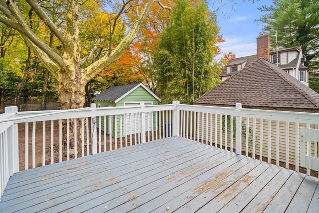 401 CONRAD RD, Englewood, NJ 07631