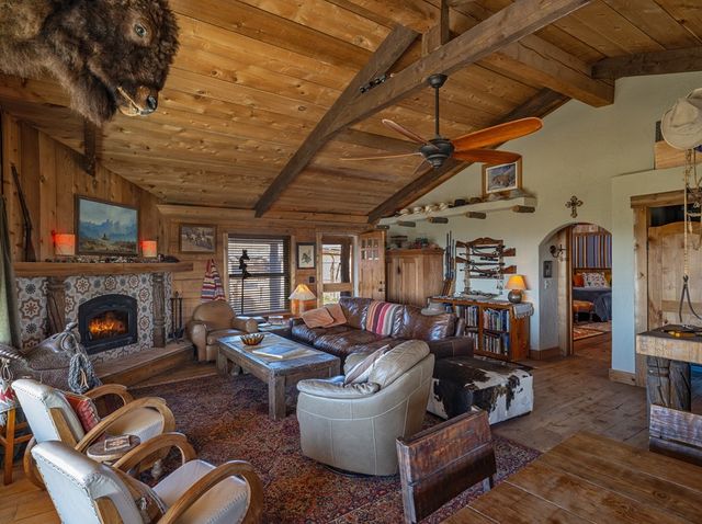 107 High Lonesome, Alpine, TX 79830