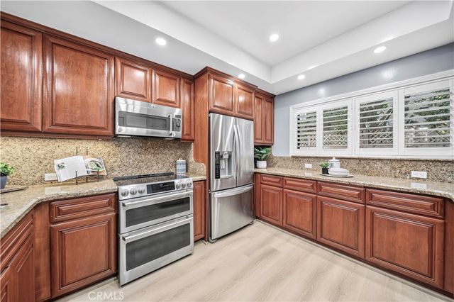 450 San Vicente Boulevard 104, Santa Monica, CA 90402