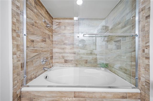 450 San Vicente Boulevard 104, Santa Monica, CA 90402