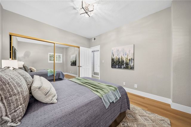 450 San Vicente Boulevard 104, Santa Monica, CA 90402