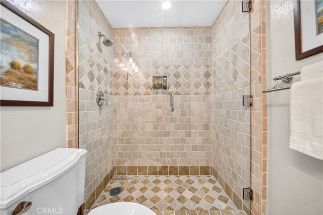 450 San Vicente Boulevard 104, Santa Monica, CA 90402
