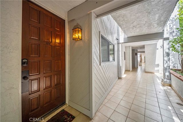450 San Vicente Boulevard 104, Santa Monica, CA 90402