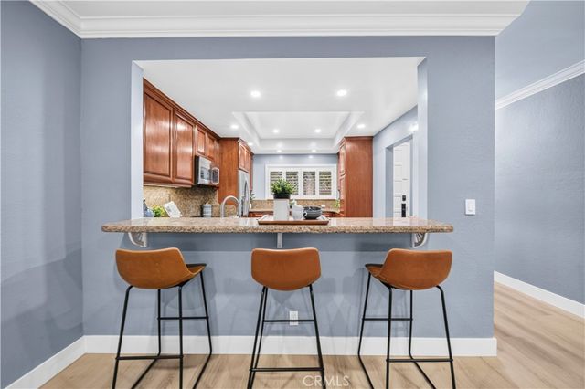 450 San Vicente Boulevard 104, Santa Monica, CA 90402