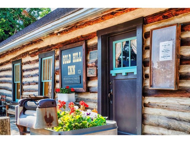 700 Hill St Cir, Boulder, CO 80302