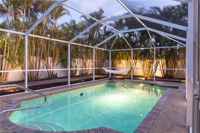 2208 Viscaya PKWY, Cape Coral, FL 33990