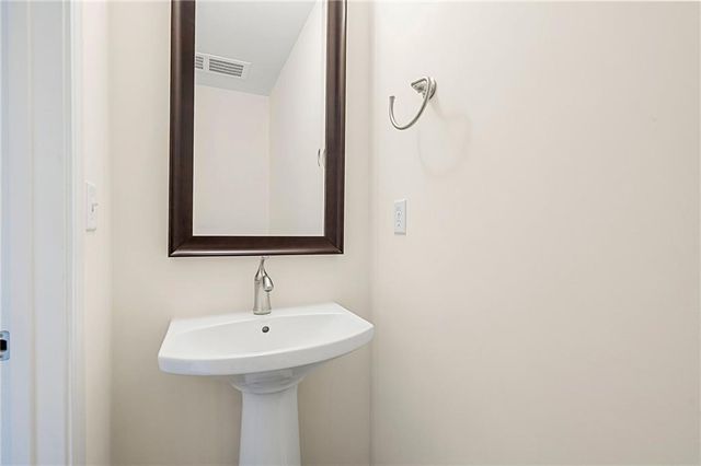 270 17th Street NW 702, Atlanta, GA 30363