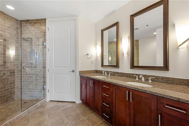 270 17th Street NW 702, Atlanta, GA 30363