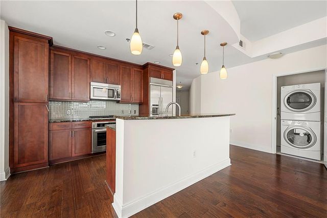 270 17th Street NW 702, Atlanta, GA 30363