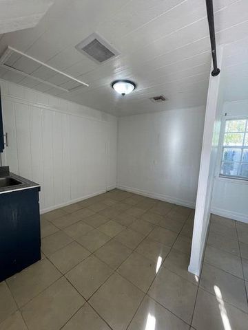 613 54th Street, West Palm Beach, FL 33407