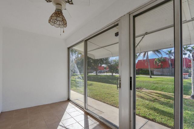 3210 MERIDIAN Way S 11, Palm Beach Gardens, FL 33410